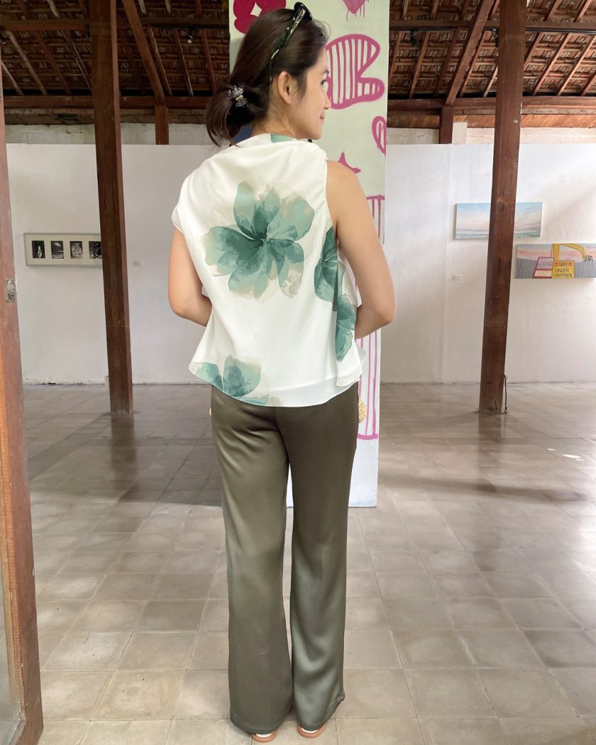 Alix Floral Blouse - Image 4